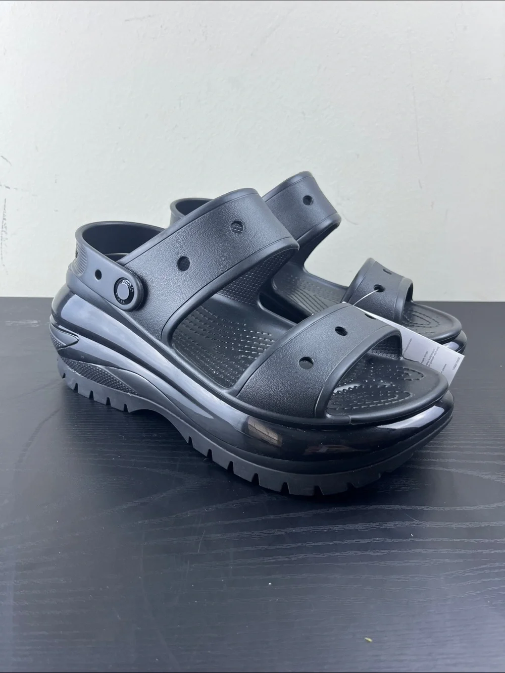 Crocs Mega Crush Women's Size 11 Black Platform Sandals Adjustable Strap Shoes